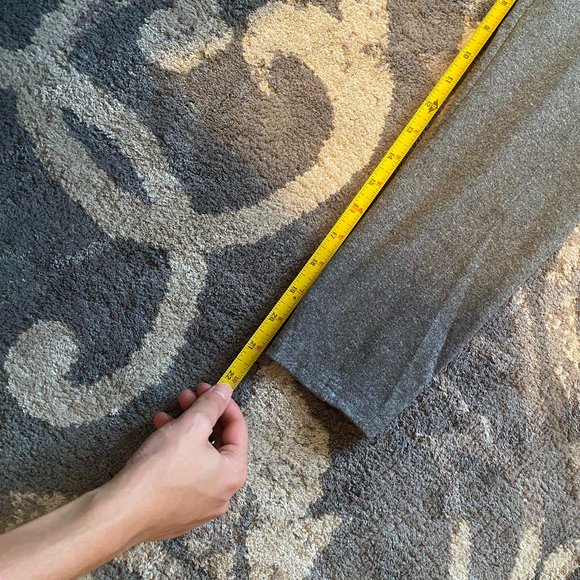 NWOT Gray Balance Collection Leggings with Pockets - Picture 5 of 6